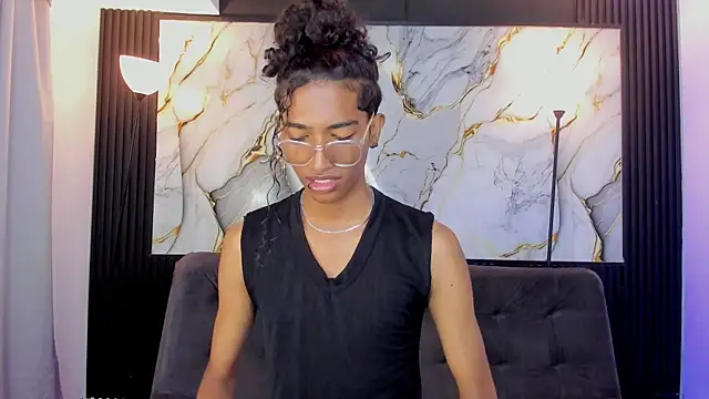 triiangel latinboy online show from 06.07.26