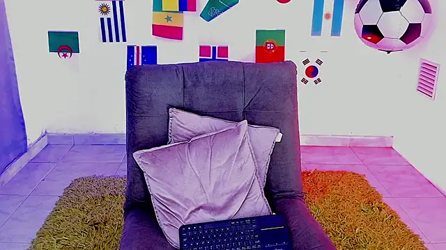triiangel latinboy online show from 07.17.26