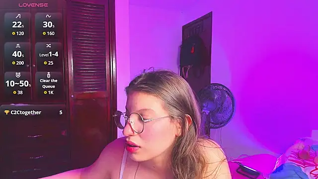 liiliie petite online show from 07.17.26