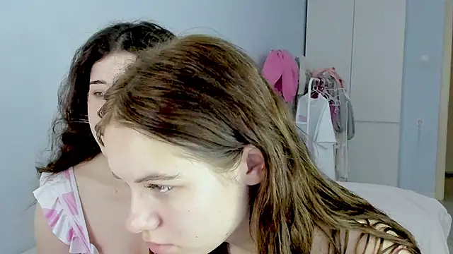 Snapshot of ChloeBlisss chatting on 05.30.26 ChloeBlisss online show from 05.30.26