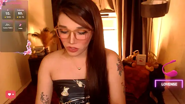 Snapshot of Precious_RoseDollxxx chatting on 07.17.26 Precious RoseDollxxx online show from 07.17.26