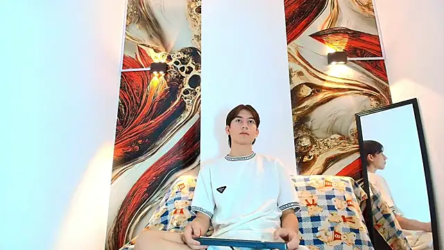 RAPHAEL NYON1 online show from 05.02.26