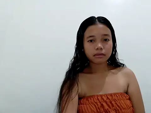 Snapshot of Pinaysweetgirl chatting on 04.18.26 Pinaysweetgirl online show from 04.18.26