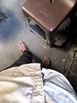  younger couples  online show from 04.16.26