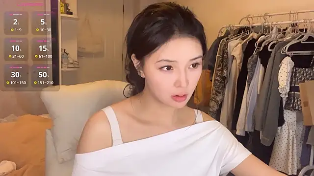 Snapshot of secret-anan chatting on 06.15.26 secret-anan online show from 06.15.26