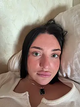 LucyHotty  online show from 05.23.26