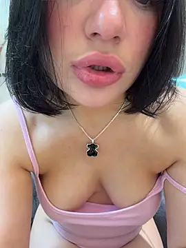 LucyHotty  online show from 06.04.26