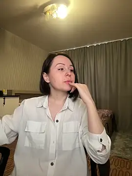 Snapshot of Hopefully_ chatting on 05.20.26 Hopefully online show from 05.20.26