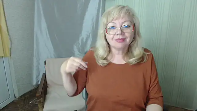 Snapshot of LavandaMay chatting on 05.12.26 LavandaMay online show from 05.12.26