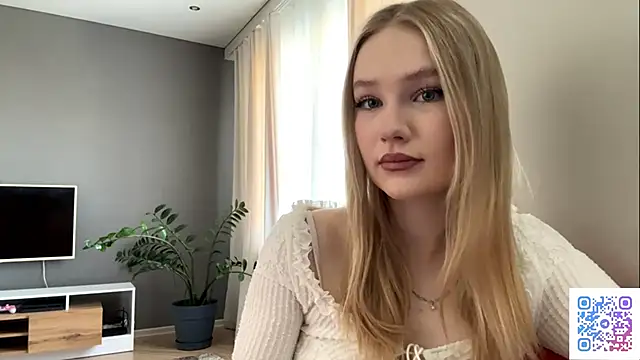 Snapshot of PlasaRima chatting on 05.22.26 PlasaRima online show from 05.22.26