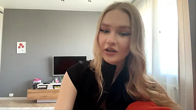 Snapshot of PlasaRima chatting on 05.25.26 PlasaRima online show from 05.25.26