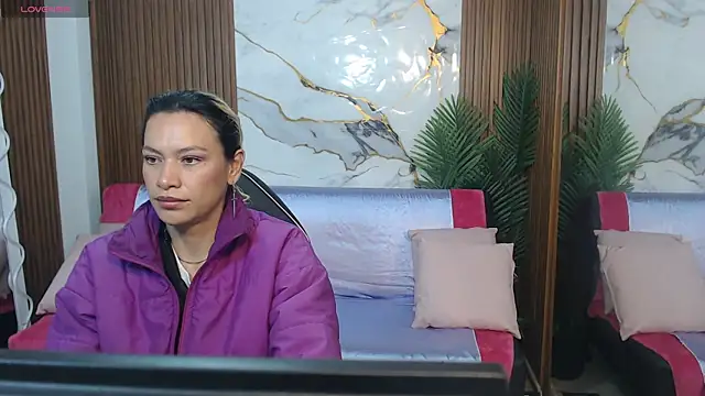 alonddra tay online show from 05.12.26