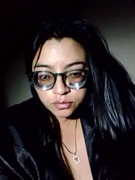 Snapshot of SOFI__10 chatting on 04.18.26 SOFI 10 online show from 04.18.26