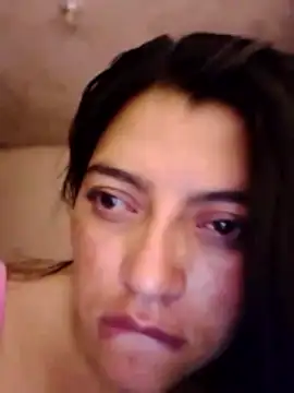 Snapshot of SOFI__10 chatting on 04.24.26 SOFI 10 online show from 04.24.26