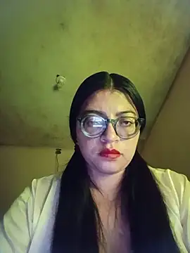 Snapshot of SOFI__10 chatting on 05.11.26 SOFI 10 online show from 05.11.26