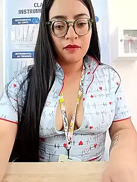 Snapshot of SOFI__10 chatting on 05.25.26 SOFI 10 online show from 05.25.26