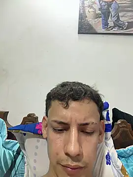 Snapshot of SsebasSN17 chatting on 04.11.26 SsebasSN17 online show from 04.11.26