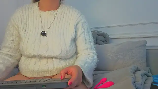 giigii hadidd online show from 07.22.26