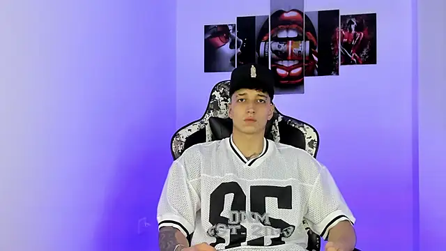 eithan boy  online show from 07.03.26