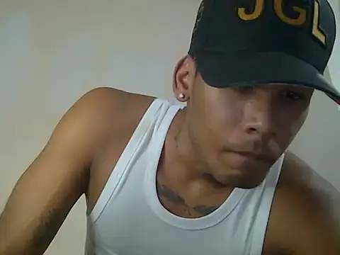 sexy-athletic-guy online show from 04.11.26