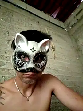 Snapshot of PeytonSlambottom chatting on 05.08.26 PeytonSlambottom online show from 05.08.26