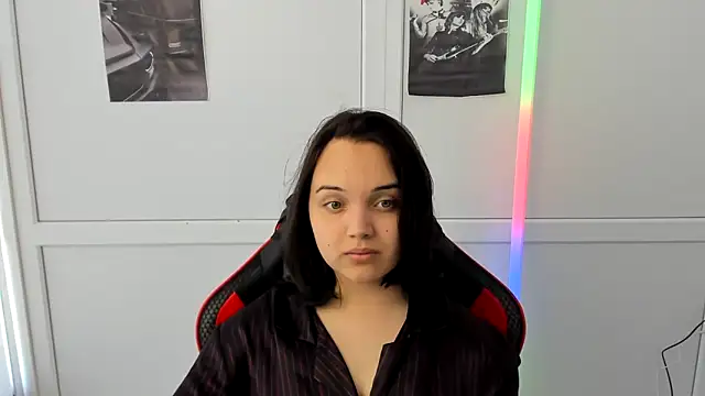 Snapshot of Caroline_cutte chatting on 05.23.26 Caroline cutte online show from 05.23.26