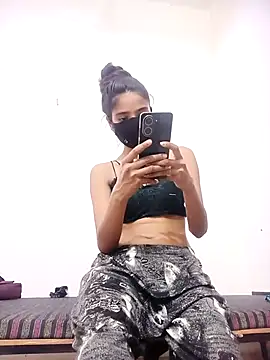 Snapshot of Riya_cum66 chatting on 04.25.26 Riya cum66 online show from 04.25.26