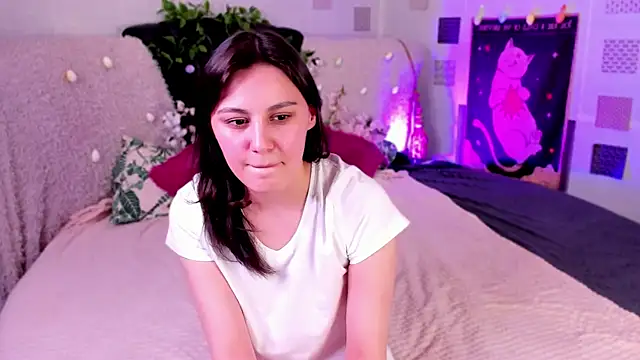 Snapshot of www_Lily chatting on 04.12.26 www Lily online show from 04.12.26