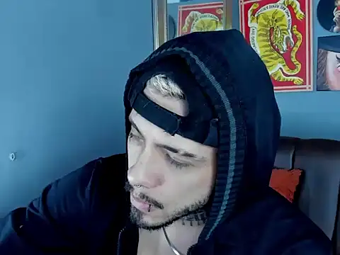 Snapshot of Murdockk chatting on 04.27.26 Murdockk online show from 04.27.26
