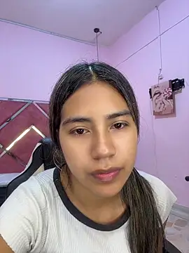 Snapshot of Kimmiebellarie chatting on 04.17.26 Kimmiebellarie online show from 04.17.26