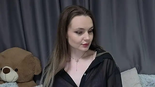 Lovelisse online show from 05.17.26