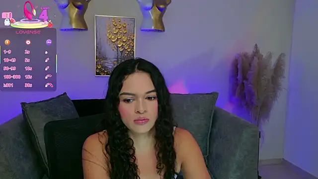 Snapshot of MaraVelvett chatting on 07.15.26 MaraVelvett online show from 07.15.26