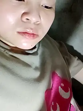 Snapshot of Anne-Rose chatting on 04.13.26 Anne-Rose online show from 04.13.26