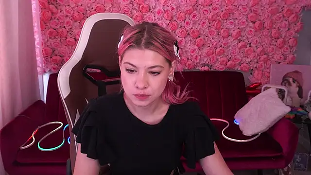 PinkyTrix online show from 06.22.26