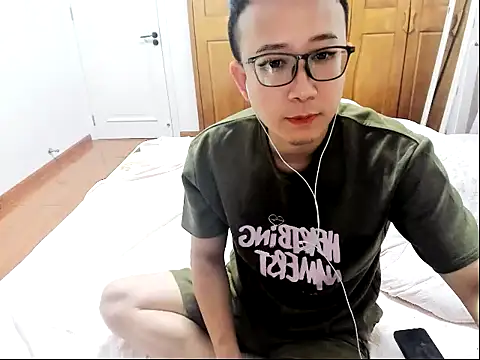 qwekissok online show from 04.18.26