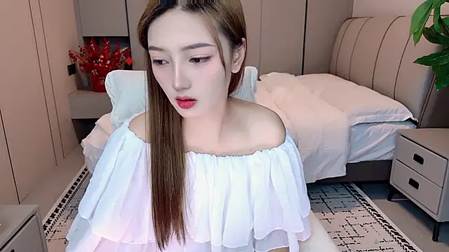 MMMxiXi6 online show from 04.27.26
