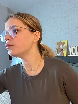 KimEvanss online show from 06.03.26