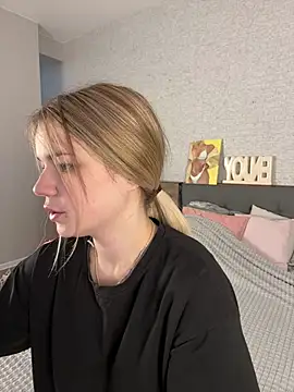 KimEvanss online show from 06.10.26