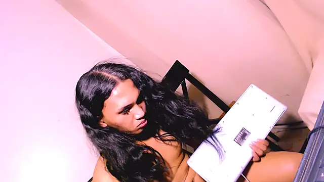 slutty aki online show from 05.16.26