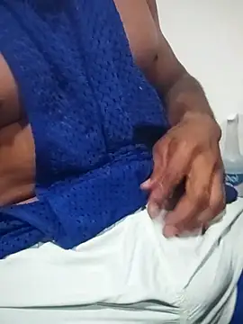 Snapshot of Antonny_grace chatting on 04.14.26 Antonny grace online show from 04.14.26