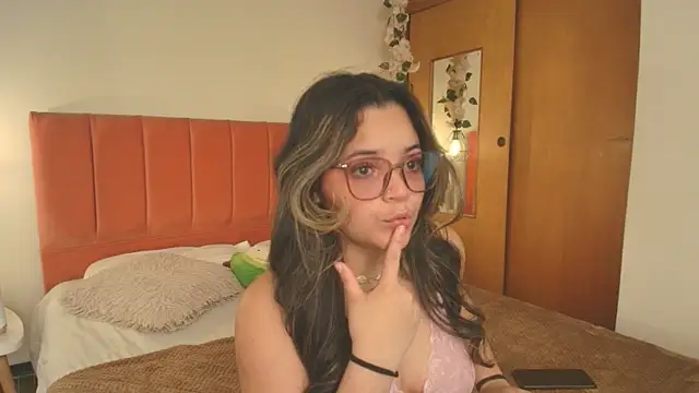 Shadya  online show from 05.01.26