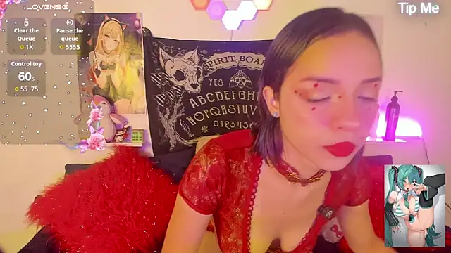 LaxiViolet online show from 05.13.26
