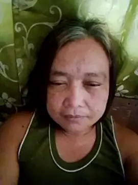Snapshot of jeanyummytits chatting on 05.21.26 jeanyummytits online show from 05.21.26