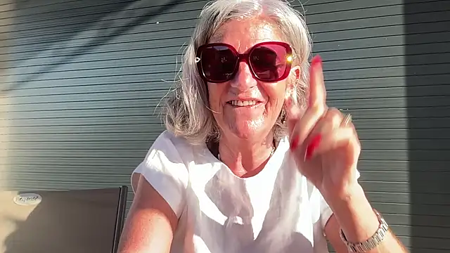 NaughtyMonicaUK online show from 06.18.26