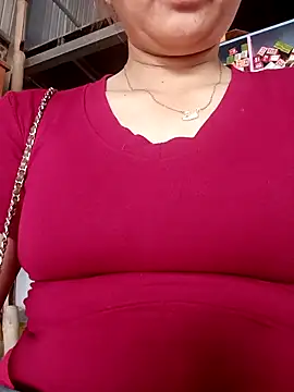 Snapshot of -Hanchu- chatting on 04.17.26 -Hanchu- online show from 04.17.26
