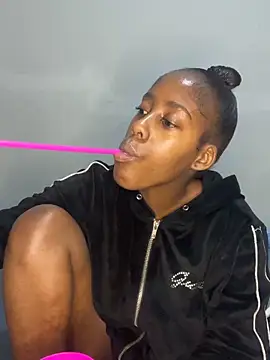 petite bee online show from 05.29.26