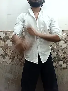 Snapshot of itsmemadhu2019 chatting on 05.17.26 itsmemadhu2019 online show from 05.17.26