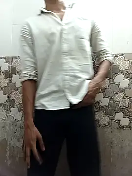 Snapshot of itsmemadhu2019 chatting on 05.24.26 itsmemadhu2019 online show from 05.24.26