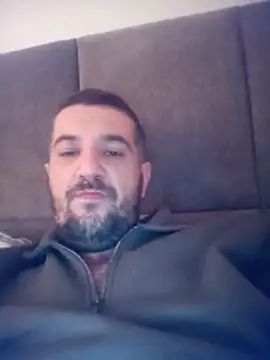 Snapshot of CrawlingHalacha chatting on 04.13.26 CrawlingHalacha online show from 04.13.26