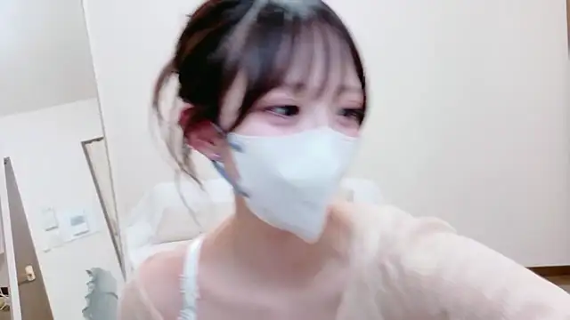 Snapshot of Koto-jpnk chatting on 04.26.26 Koto-jpnk online show from 04.26.26